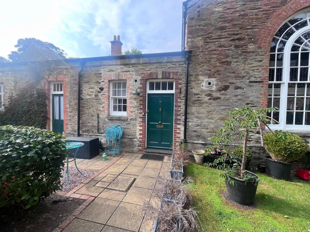 Main image of property: Chy Huel, Truro