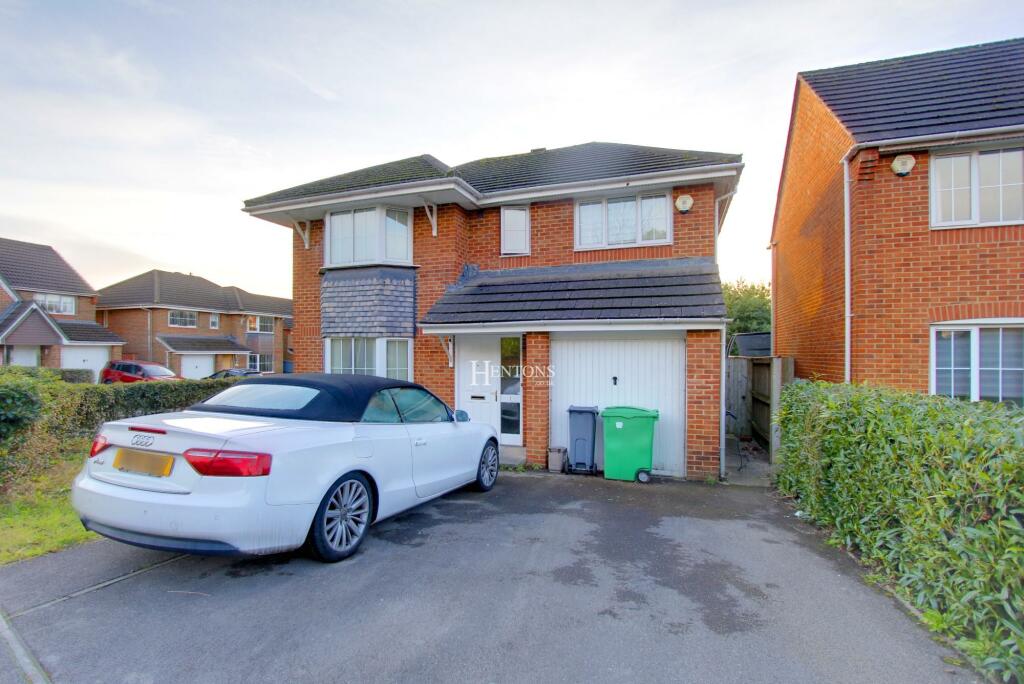 4 bedroom detached house for sale in Capel Edeyrn, Pontprennau, Cardiff