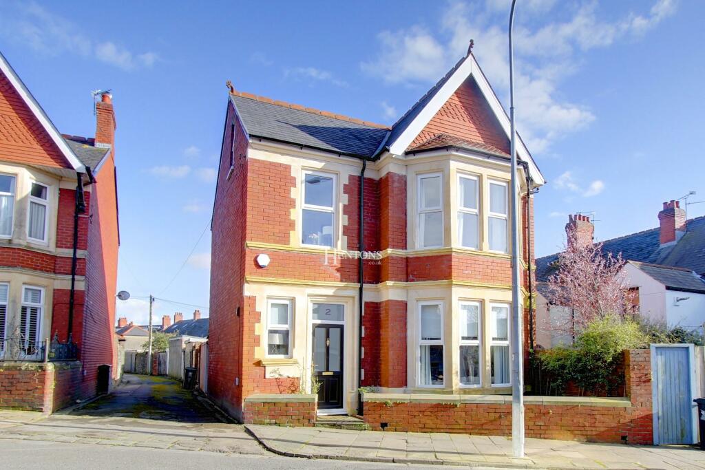 3 bedroom detached house for sale in Blenheim Road, Penylan, Cardiff, CF23