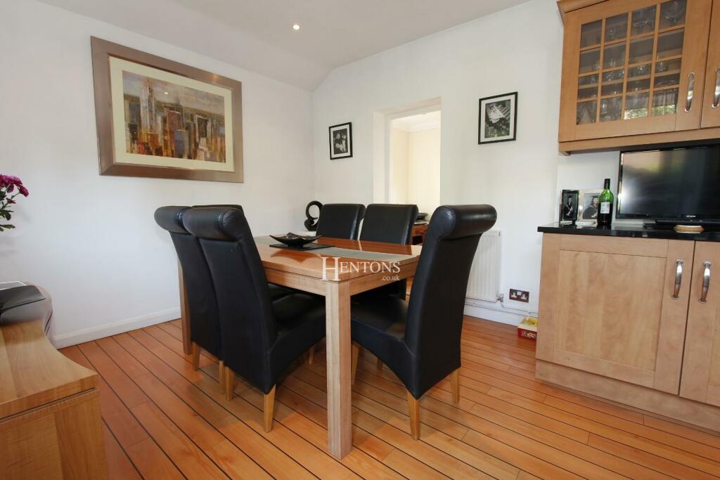 Additional property image - Bronwydd Avenue, Penylan, Cardiff