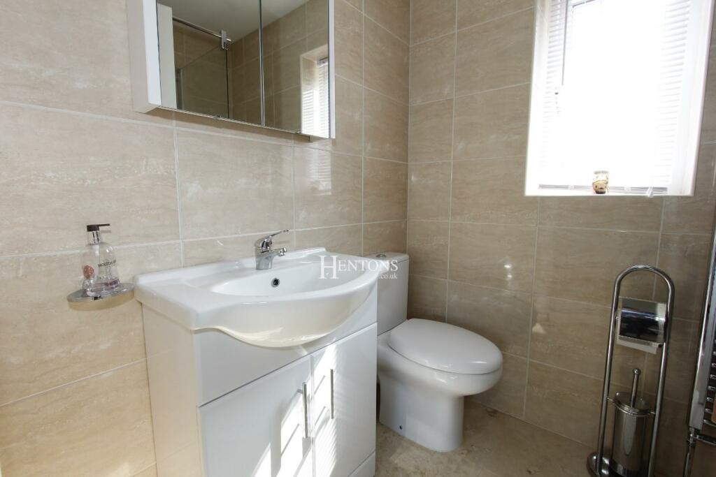 Additional property image - Bronwydd Avenue, Penylan, Cardiff