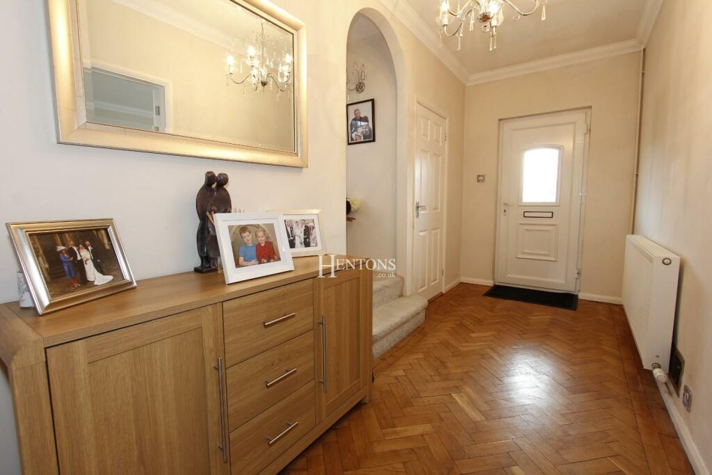 Additional property image - Bronwydd Avenue, Penylan, Cardiff