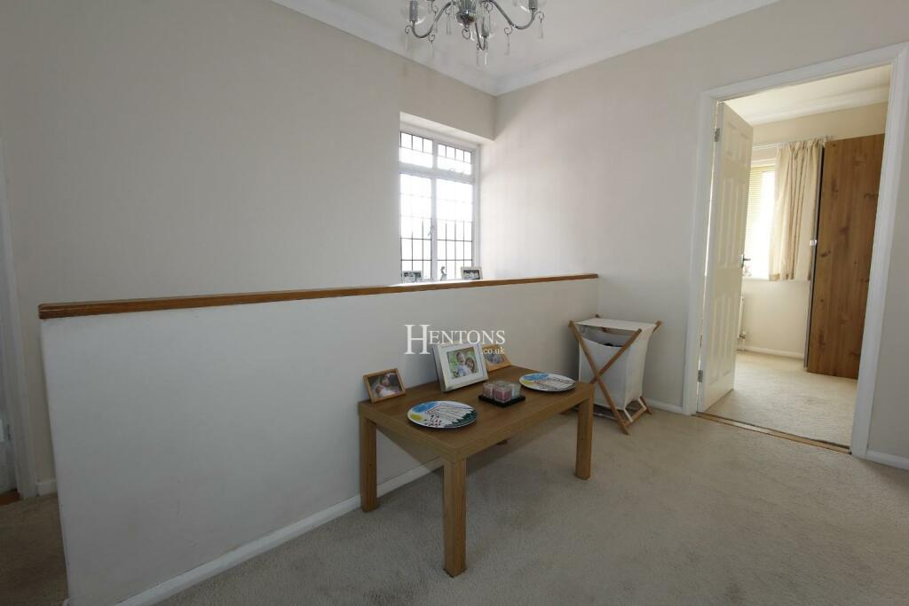 Additional property image - Bronwydd Avenue, Penylan, Cardiff