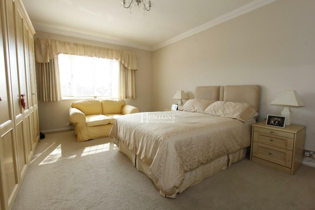 Additional property image - Bronwydd Avenue, Penylan, Cardiff