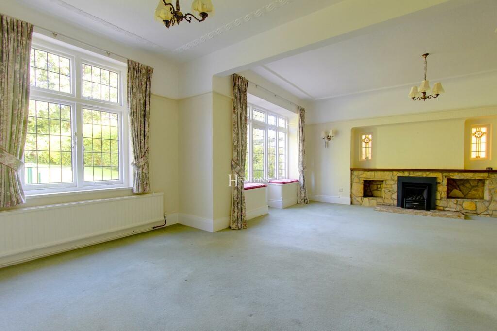 Additional property image - Ty-Gwyn Crescent, Penylan, Cardiff