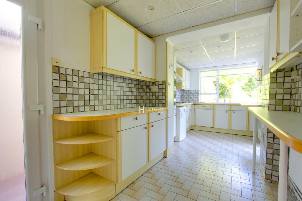Additional property image - Ty-Gwyn Crescent, Penylan, Cardiff