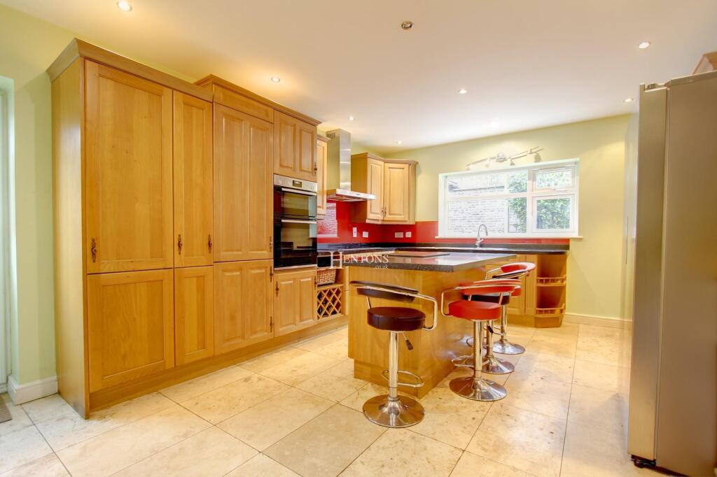 Additional property image - Clos Derwen, Penylan, Cardiff