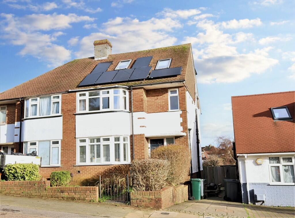 Main image of property: Poplar Avenue, Hove, East Sussex, BN3