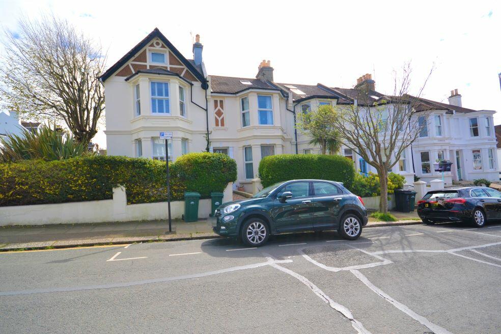 2 bedroom flat for rent in Fonthill Road, Hove, East Sussex, BN3