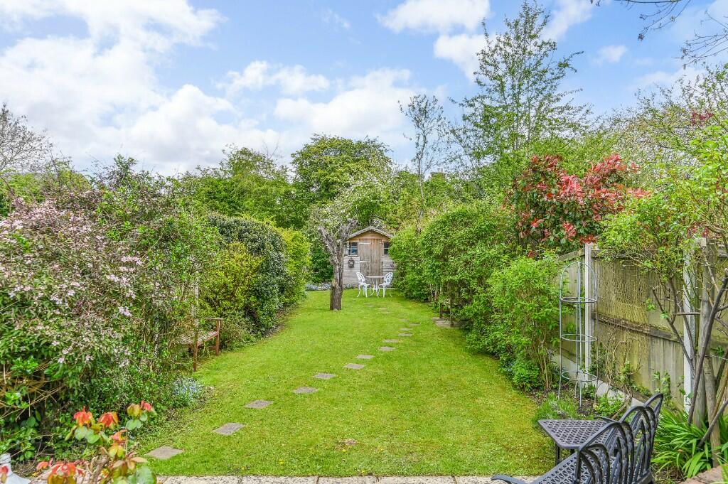 4 bedroom semidetached house for sale in Hythe Road, Ashford, Kent, TN24