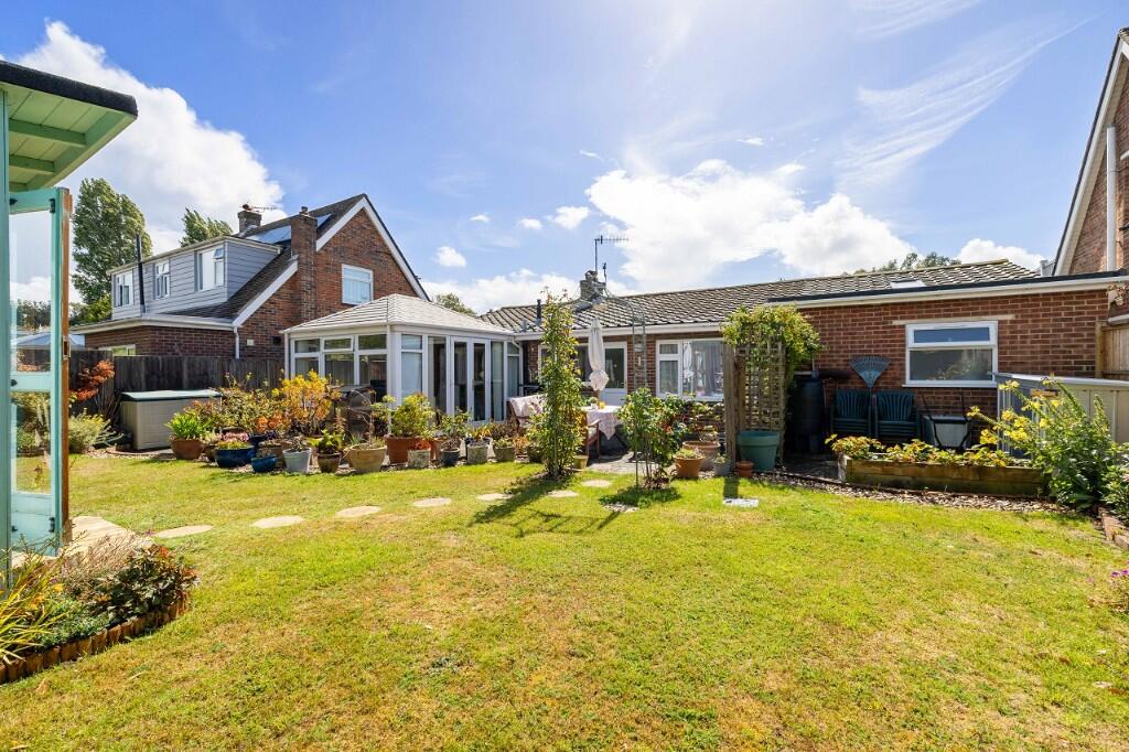 Main image of property: Singleton Close, Aldwick, Bognor Regis, West Sussex, PO21