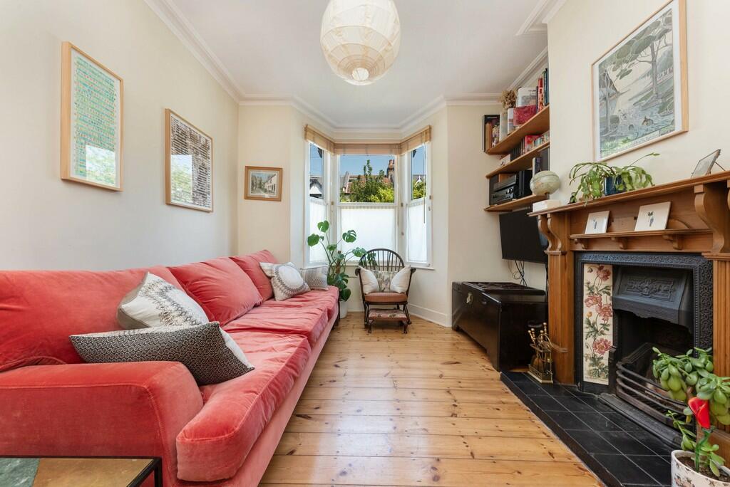 3 bedroom terraced house for sale in Roslyn Road, Tottenham, Haringey, N15