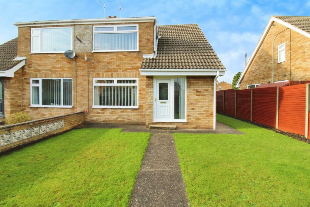 3 bedroom semi-detached house for sale in Cotterdale, Sutton Park, Hull, HU7