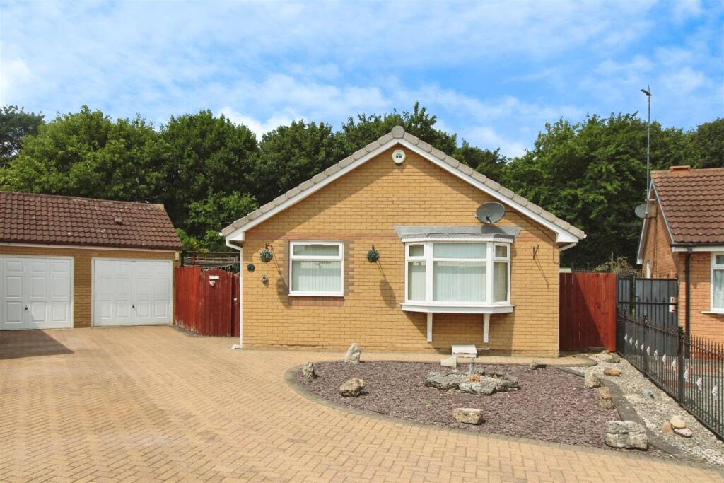 Main image of property: Merlin Close, Hull