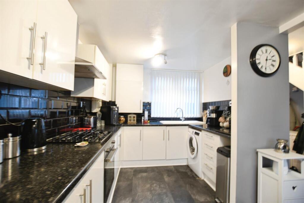Main image of property: Stroud Crescent West, Bransholme, Hull