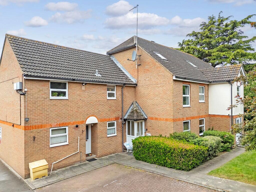 Main image of property: Primrose Hill, Chelmsford, Essex, CM1