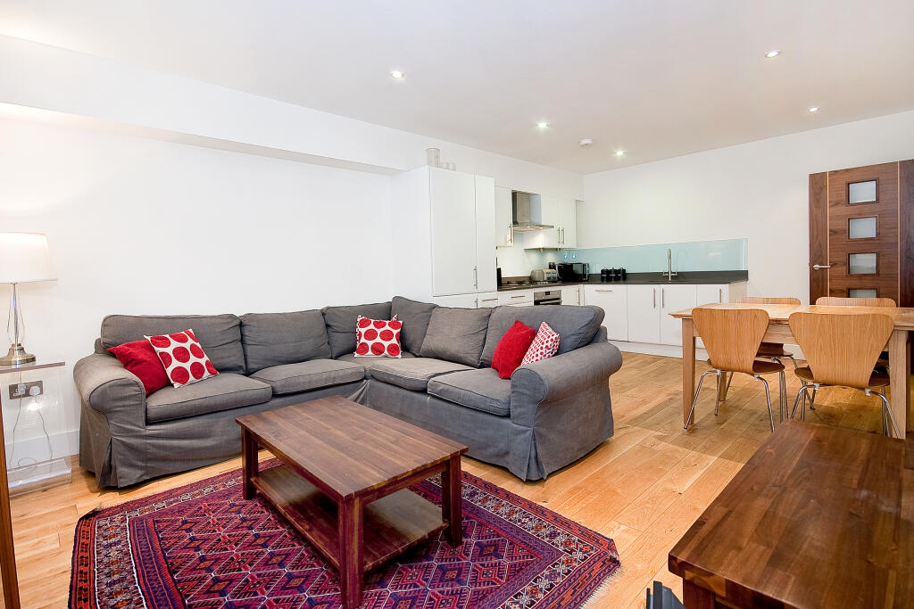 Main image of property: Eagle Court, EC1M