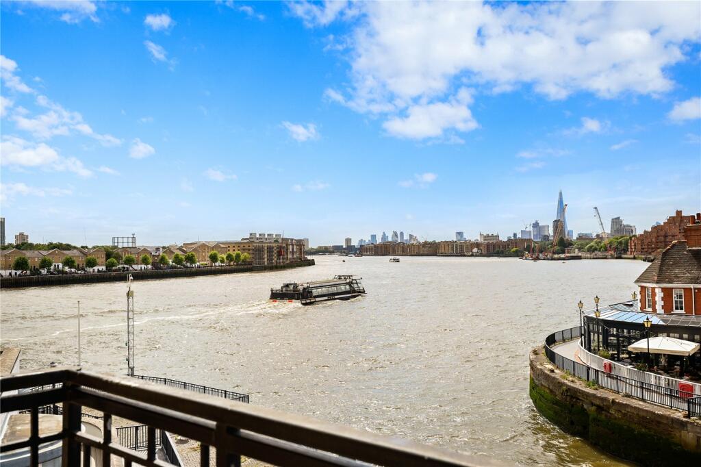 Main image of property: Victoria Wharf, E14