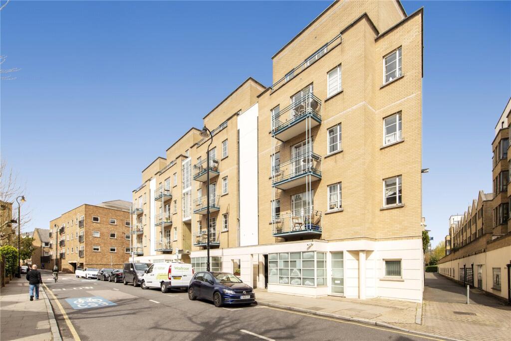 Main image of property: The Watergarden, E14