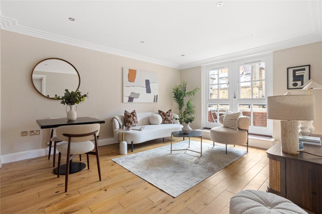 Main image of property: Exchange Court, WC2R