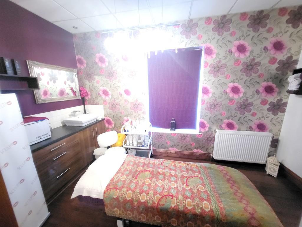 Additional property image - Oxford Road, Gomersal