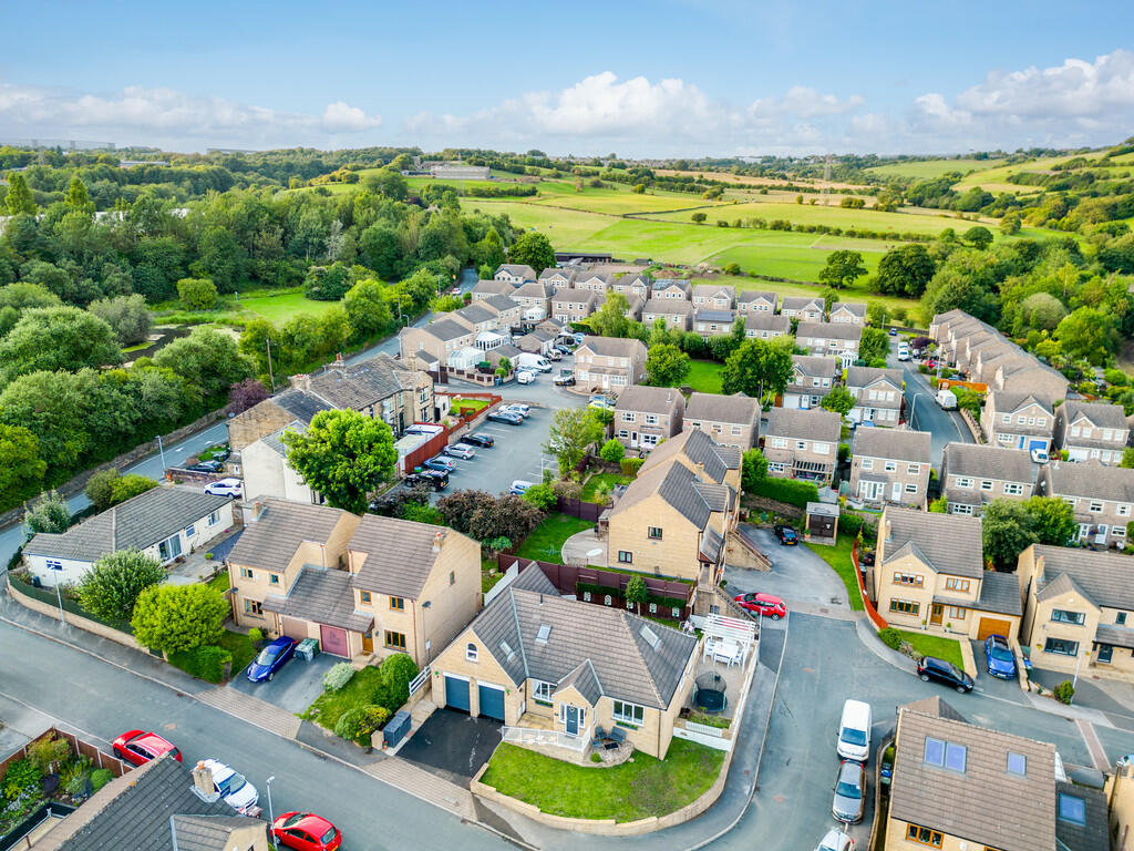 Additional property image - Chatts Wood House, Chatts Wood Fold, Oakenshaw