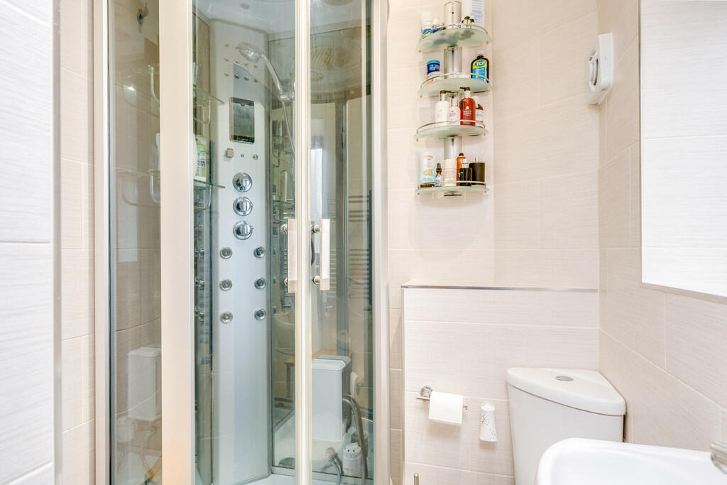 Additional property image - Littlecroft Cottage, Oxford Road, Gomersal