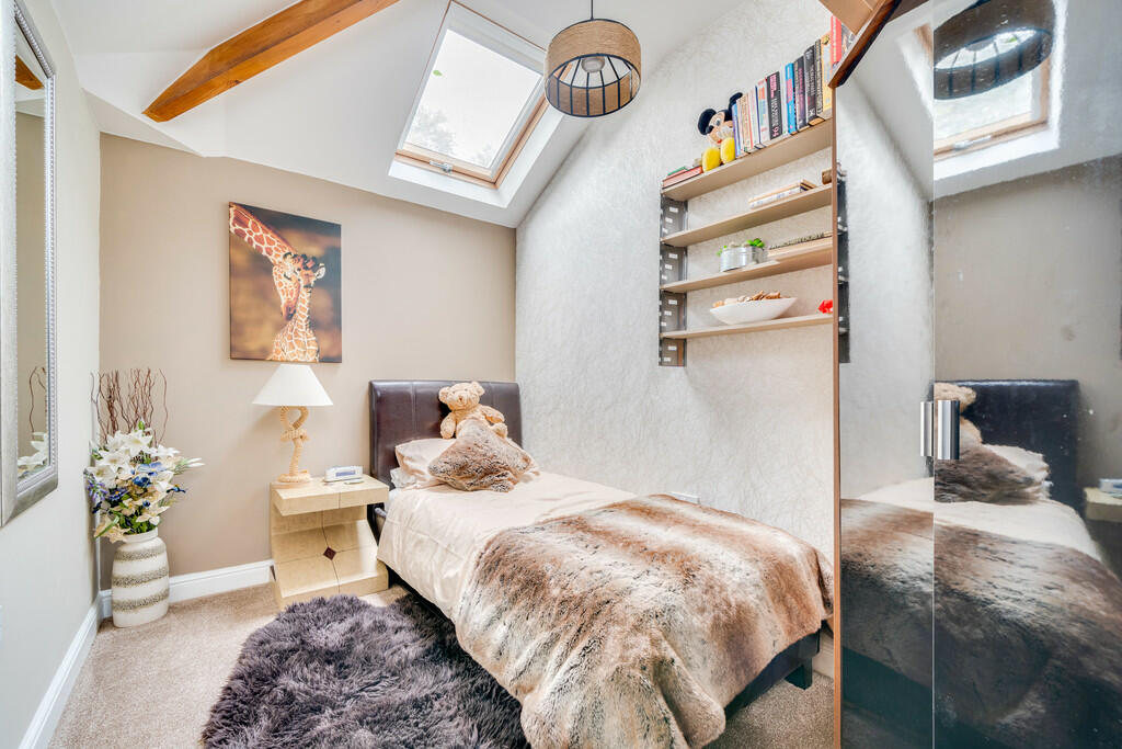 Additional property image - Littlecroft Cottage, Oxford Road, Gomersal