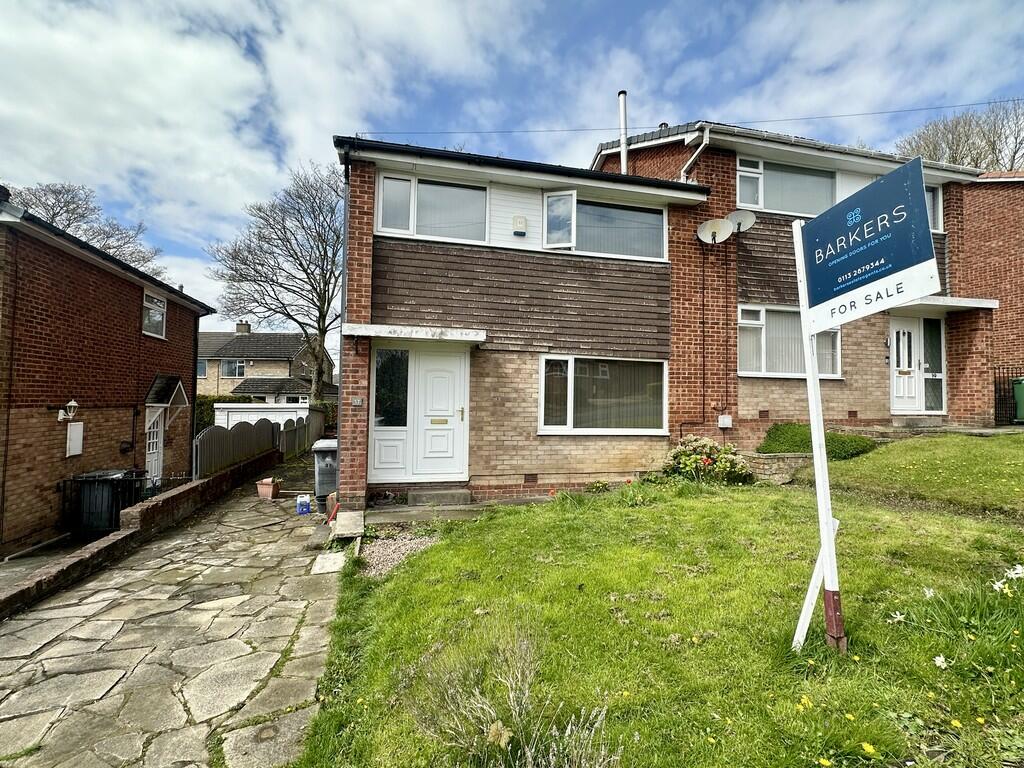 3 bedroom semidetached house for sale in Southcroft Gate, Birkenshaw, BD11