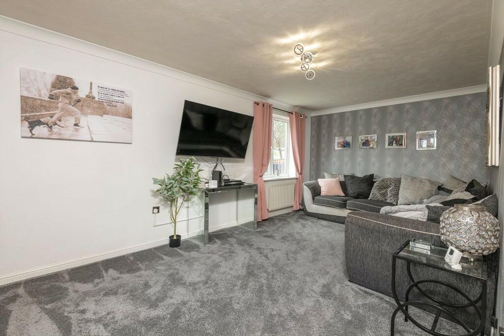 Additional property image - Landscove Avenue, Bradford 4