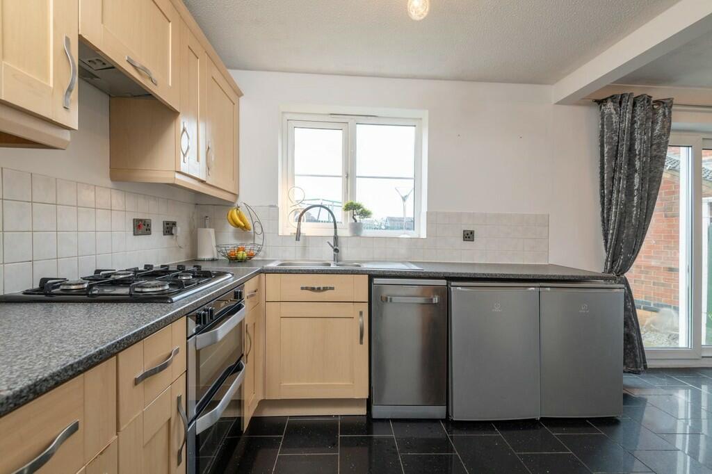 Additional property image - Landscove Avenue, Bradford 4