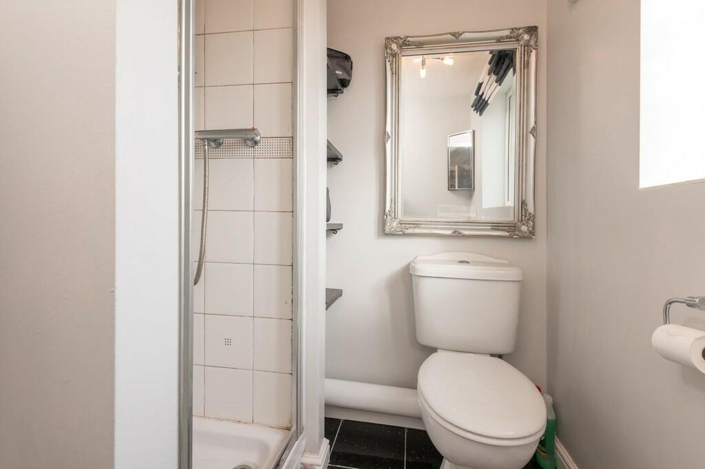 Additional property image - Landscove Avenue, Bradford 4