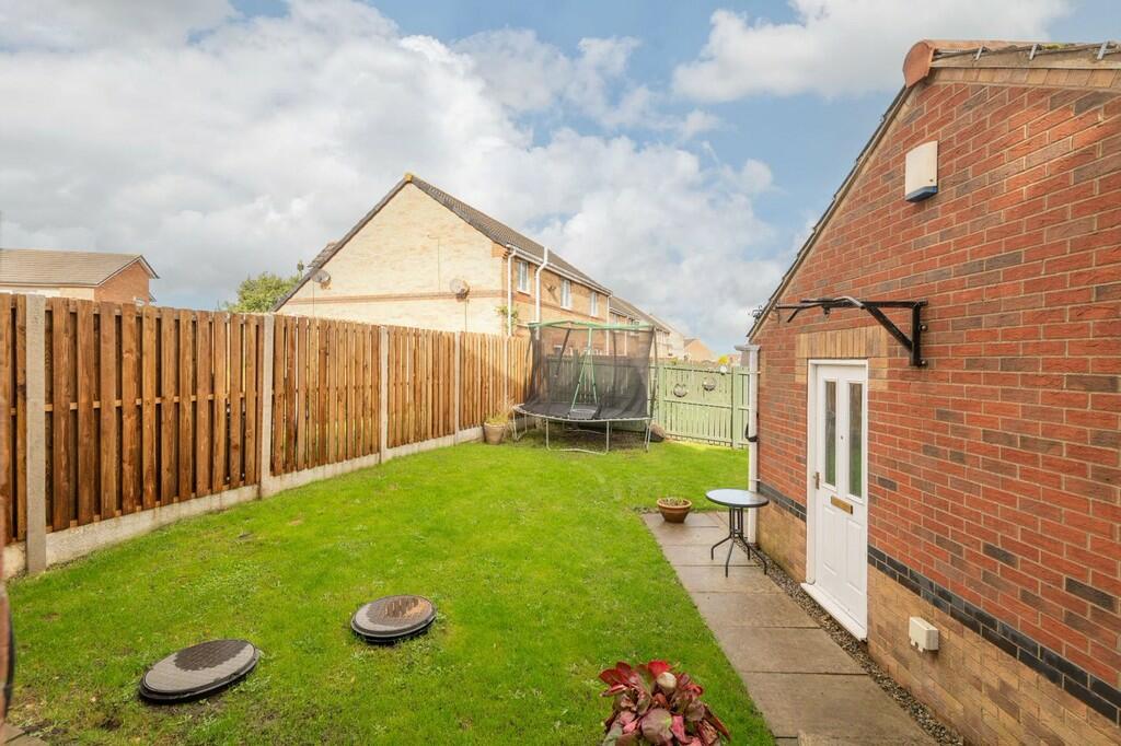 Additional property image - Landscove Avenue, Bradford 4