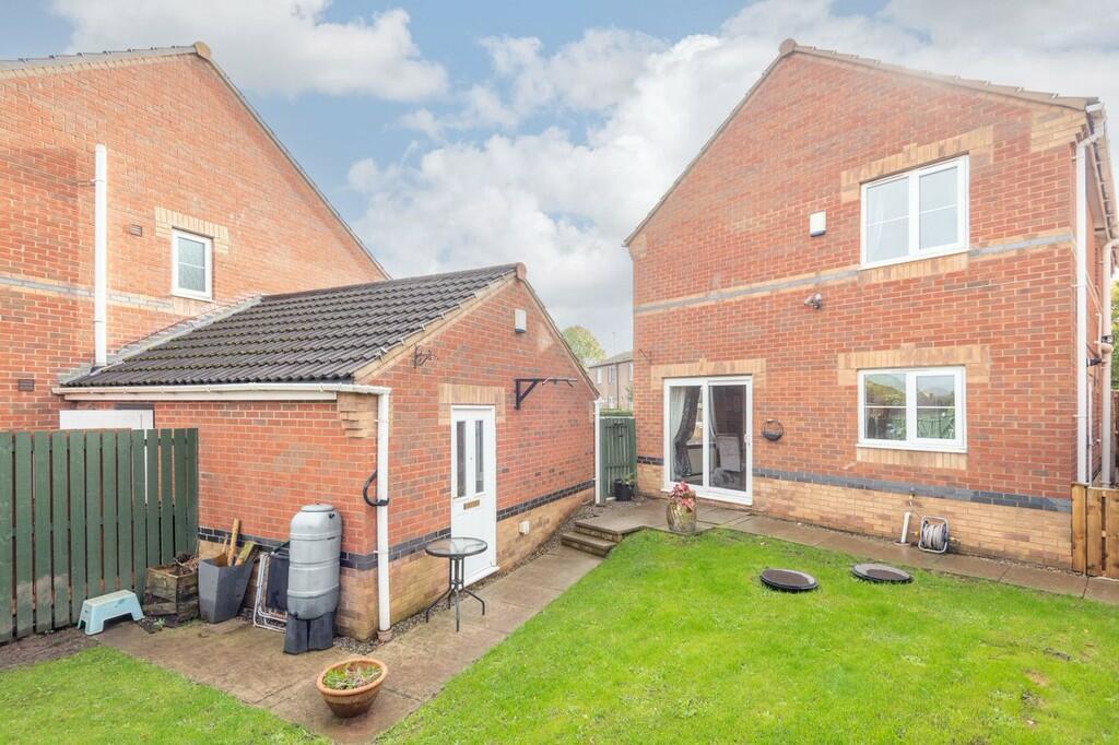 Additional property image - Landscove Avenue, Bradford 4