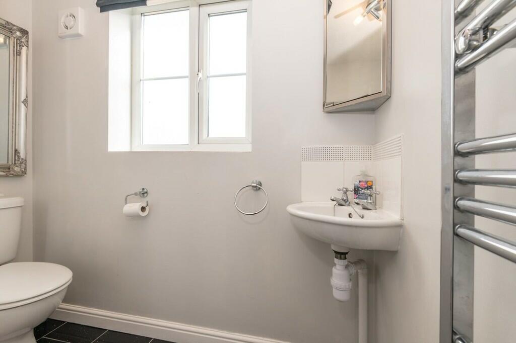 Additional property image - Landscove Avenue, Bradford 4