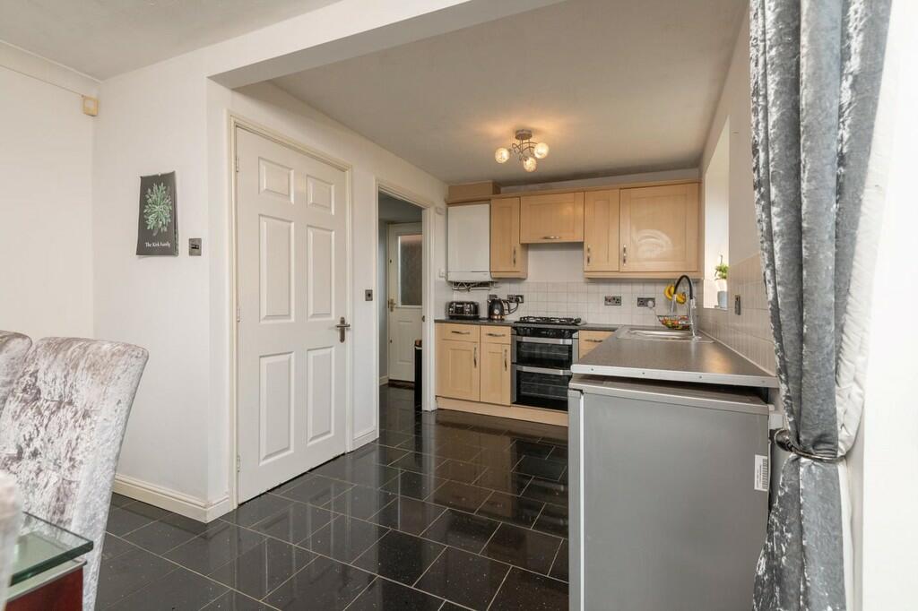 Additional property image - Landscove Avenue, Bradford 4