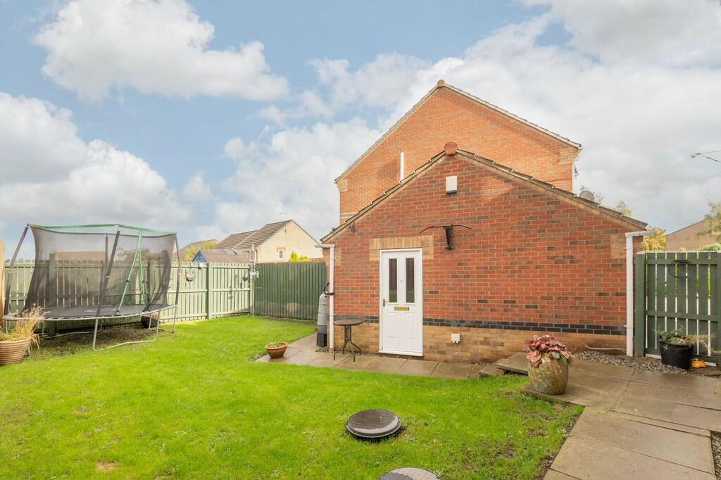 Additional property image - Landscove Avenue, Bradford 4