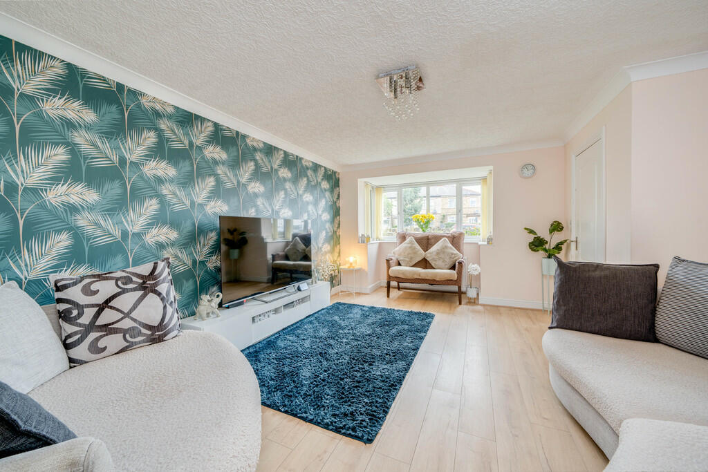 Additional property image - Farfield Avenue, Bradford