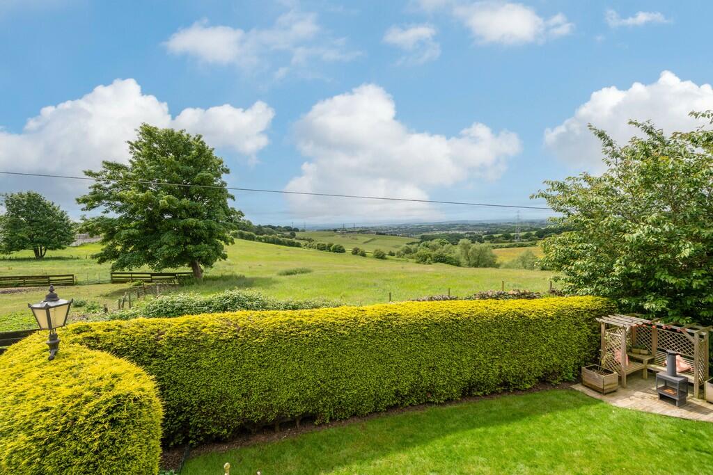 Additional property image - Furnace Lane, Birkenshaw