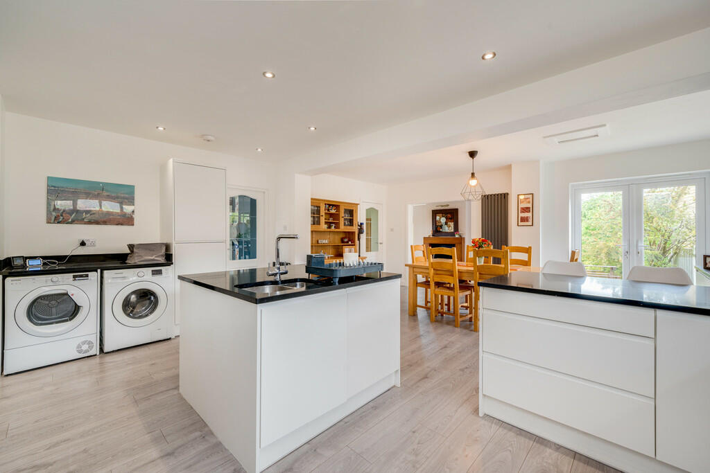 Additional property image - Furnace Lane, Birkenshaw