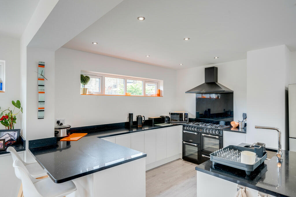 Additional property image - Furnace Lane, Birkenshaw
