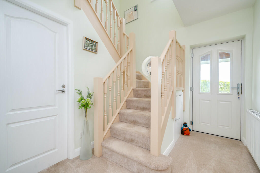 Additional property image - Furnace Lane, Birkenshaw