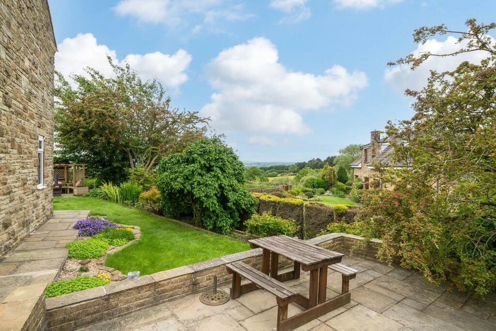 Additional property image - Furnace Lane, Birkenshaw
