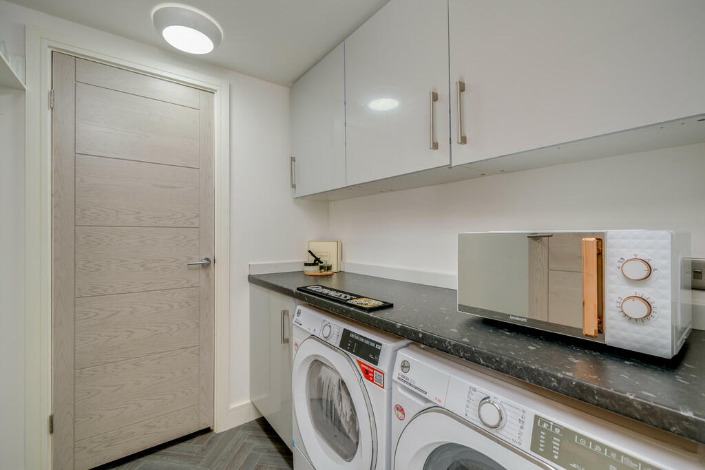 Additional property image - Moor Lane, Birkenshaw