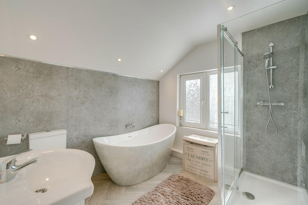 Additional property image - Moor Lane, Birkenshaw