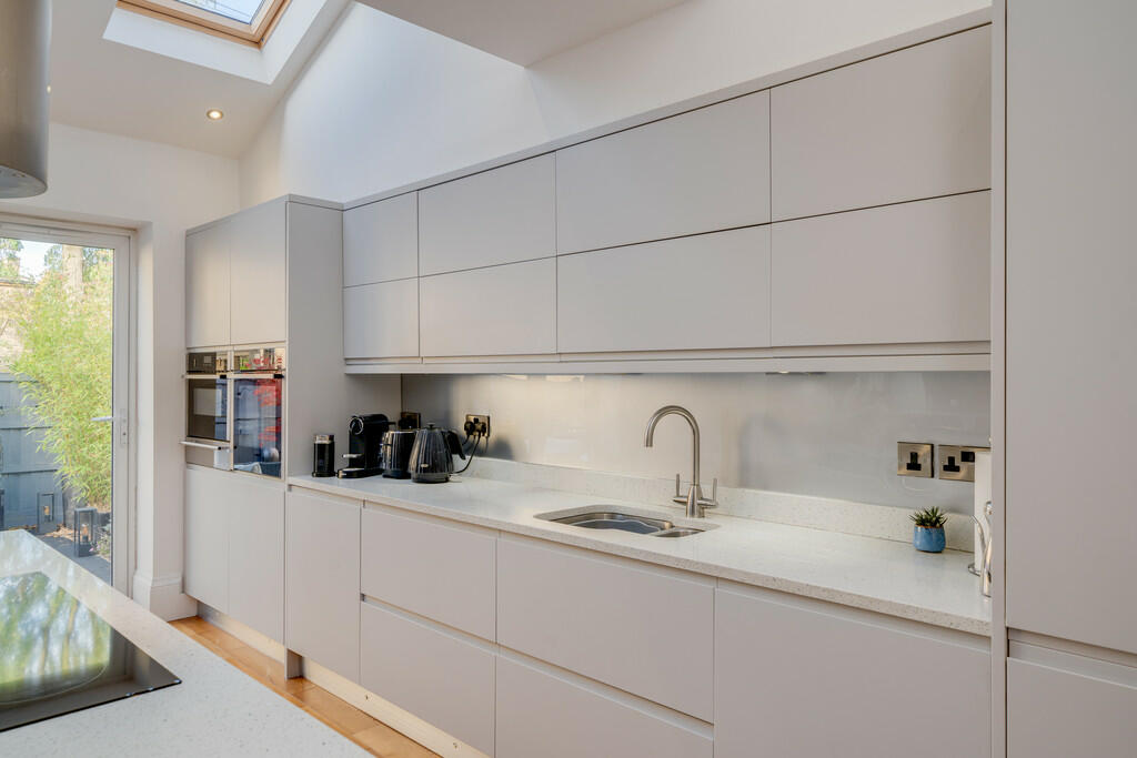 Additional property image - Oxford Road, Gomersal