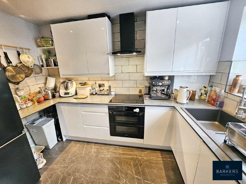 Additional property image - Western Fold, Buttershaw, Bradford