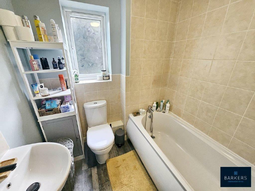 Additional property image - Western Fold, Buttershaw, Bradford