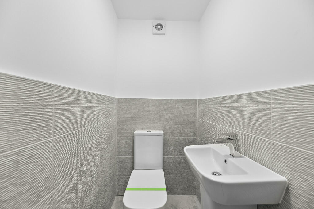 Additional property image - The Yorkshire, Dreslintone Close, Drighlington