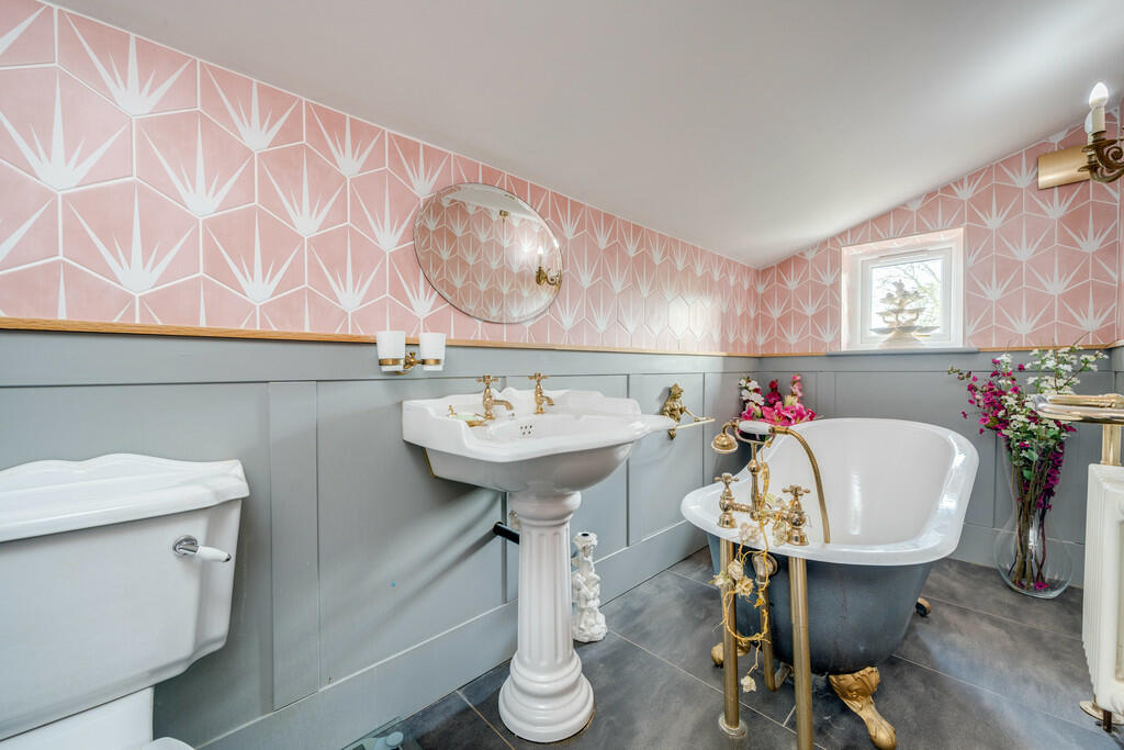 Additional property image - Oxford Road, Gomersal